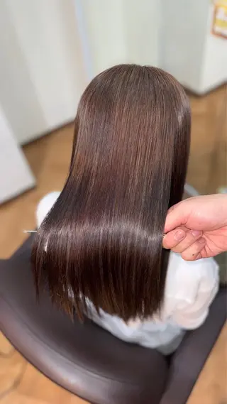 セミロング 髪質改善カラー メテオ 晟之介のヘアスタイル