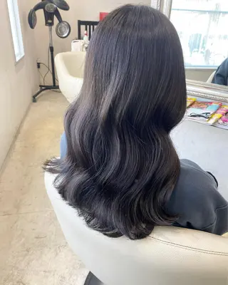ロング カラー 羽澤 亨威【髪質改善】のヘアスタイル