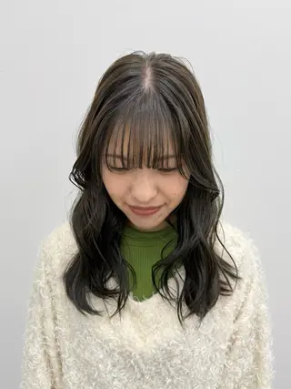 ロング カラー azumi/グレー ジュ/オリーブ/縮毛のヘアスタイル