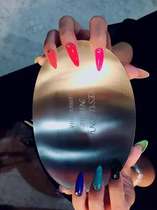 ネイル マツエク・マツパ SE SUNNY N-styleのネイルデザイン