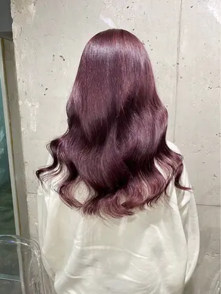 ロング 赤髪/ワインレッド/ 韓国系 まなかのヘアスタイル
