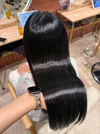 ロング カラー 艶髪カラー🫧 髪質改善💧レアのヘアスタイル