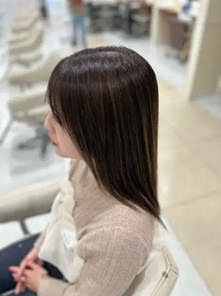 カラー スガト 🎨透明感カラー✨️のヘアスタイル