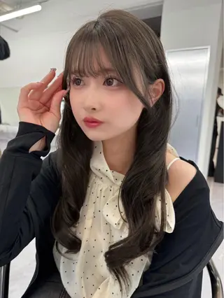 ロング Rita/髪質改善/ ブリーチなしWカラーのヘアスタイル
