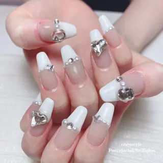 ミディアム ネイル 🐾enen style 🐾のネイルデザイン