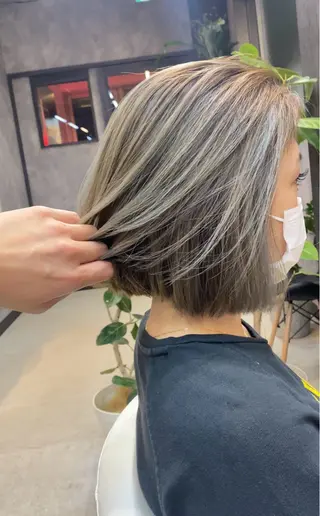ミディアム en Siena エンシエナのヘアスタイル