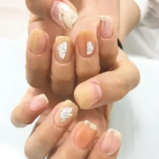 ネイル 板垣 綾乃のネイルデザイン
