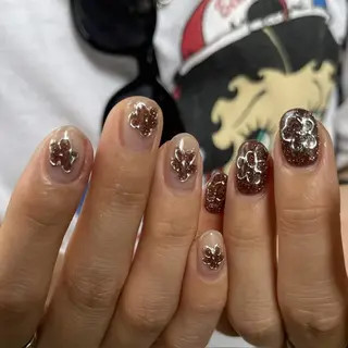 ネイル 奥山 FIXBARのネイルデザイン