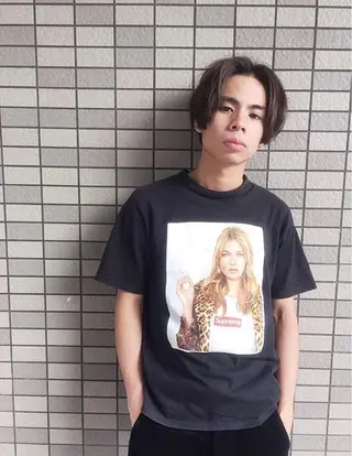カラー メンズ 山下 亮輔のヘアスタイル