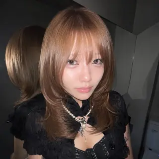 セミロング カラー レイヤーカット/ ブリーチ💫チャンのヘアスタイル