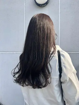 ロング カラー 松坂 真衣のヘアスタイル