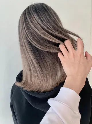 セミロング カラー ヘアアレンジ 【公式】amble luxe池袋東口🩷のヘアスタイル