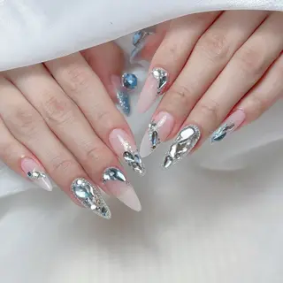 ネイル 🎀M nails✨ ビューティーのネイルデザイン