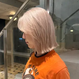 ショート カラー RINA .のヘアスタイル