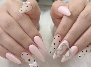 ネイル Luna Nailsのネイルデザイン