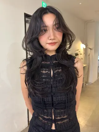 ロング カラー mizuki/ピンク ベージュ.レイヤーのヘアスタイル