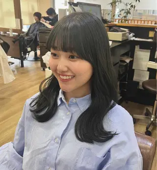 セミロング miku 三ノ輪のヘアスタイル