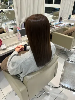 セミロング カラー 羽山 宇宙のヘアスタイル