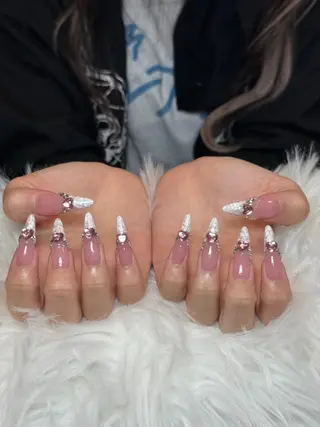 ネイル ARIA モモコのネイルデザイン
