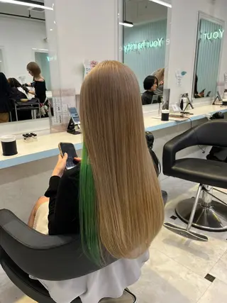 ロング カラー ブリーチカラー 🩵MIZUKIのヘアスタイル