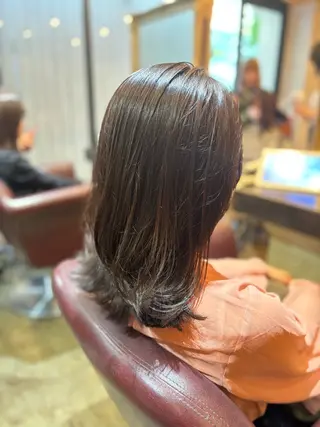 セミロング カラー 髪質改善カラー ベージュ🤎YUMEのヘアスタイル