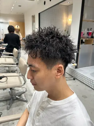 パーマ メンズ 🐲ツイスパ🐲 フェード/龍のヘアスタイル