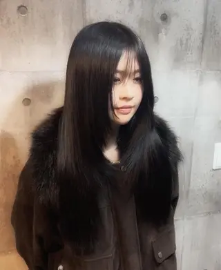 ロング カラー ハッシュカット レイヤーカット 熊谷のヘアスタイル