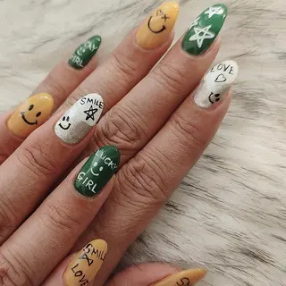 ネイル RUNWAY のネイルデザイン