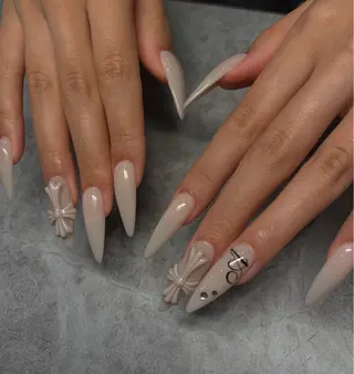 ネイル IROHA NAIL Rinoのネイルデザイン