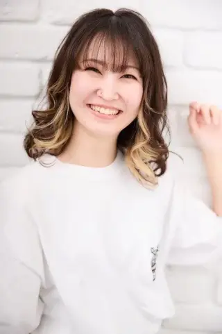 ロング 岩間 千賀子のヘアスタイル
