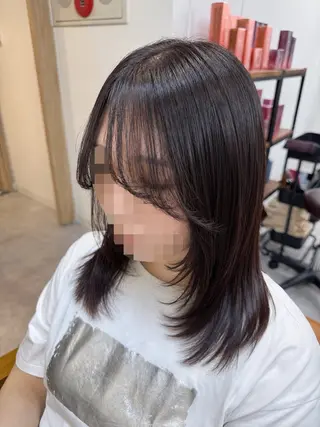 ミディアム カラー lore umeのヘアスタイル
