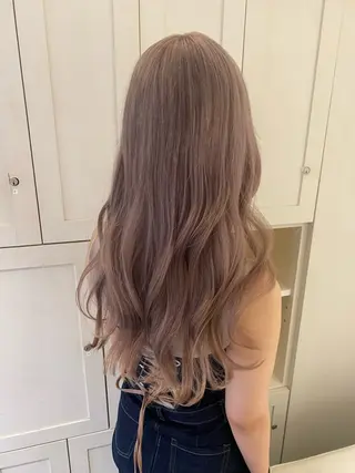 ロング レイヤー・ブリーチ kiyotoshiのヘアスタイル