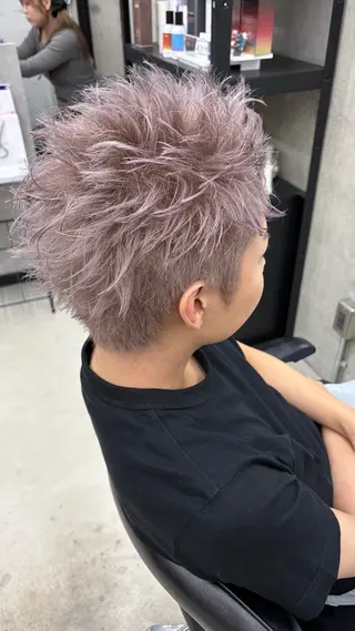 カラー 伊藤七奈/名古屋/ ハイトーン/ブリーチのヘアスタイル