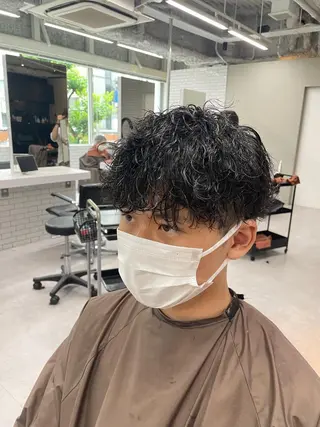 パーマ メンズ 艶髪/髪質改善 塩屋公一朗のヘアスタイル