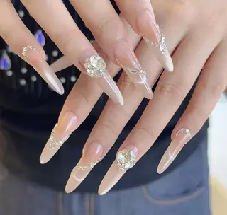ネイル Pure&Rich Nailのネイルデザイン
