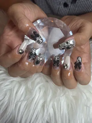 ネイル LAVISH 大和店 🤱子連れ大歓迎のネイルデザイン