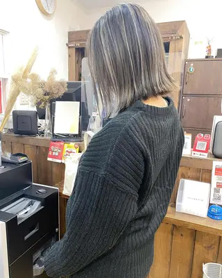 ロング カラー 横浜ブリーチムラ直し ハイトーン/ブリーチのヘアスタイル