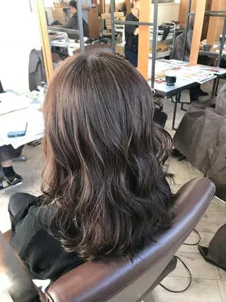 ミディアム 豊中駅3分eha レッスンモデルのヘアスタイル