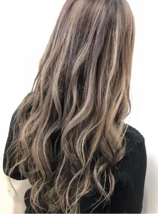 ロング カラー パーマ ヘアアレンジ メンズ キッズ ネイル マツエク・マツパ 酸性ストレート 髪質改善大槻勇樹のヘアスタイル