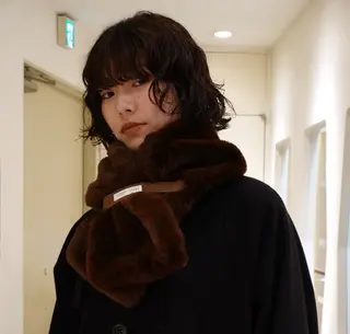 ミディアム パーマ 岸 奈々香のヘアスタイル