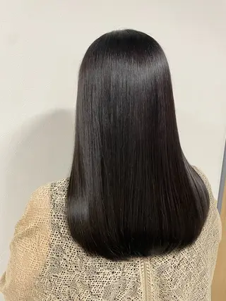 カラー 植木 日菜のヘアスタイル