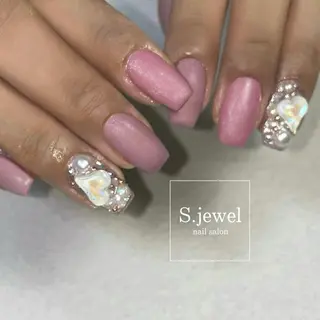 ネイル S. JEWELのネイルデザイン