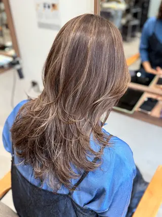 セミロング カラー 🌺レイヤー/艶髪 海外ヘア🌺舟橋瑞稀のヘアスタイル