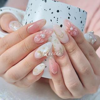 ネイル Queens テイのネイルデザイン