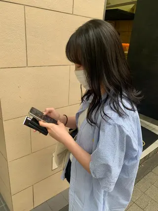 ミディアム カラー 海外girl🤎 透明感ベージュmaoのヘアスタイル