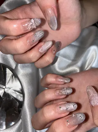 ミディアム YOKOSUKA NAILS💅🍃のネイルデザイン