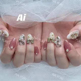 ネイル 🦋 Queenieのネイルデザイン