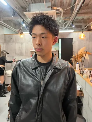 ショート 穐田 司樹のヘアスタイル
