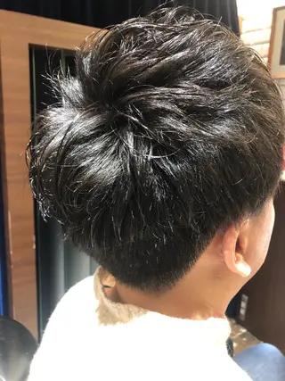 ショート パーマ 岡崎 隆晟のヘアスタイル