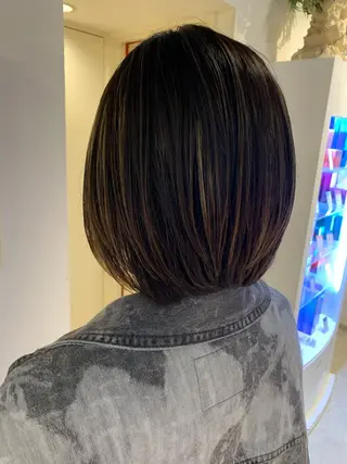 ミディアム うしだ かおるのヘアスタイル